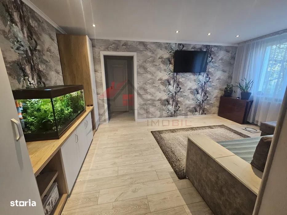 Apartament 3 Camere Renovat - Tatarasi — fotografia 1