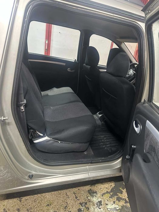 Vand Dacia Logan MCV (Benzina+GPL)