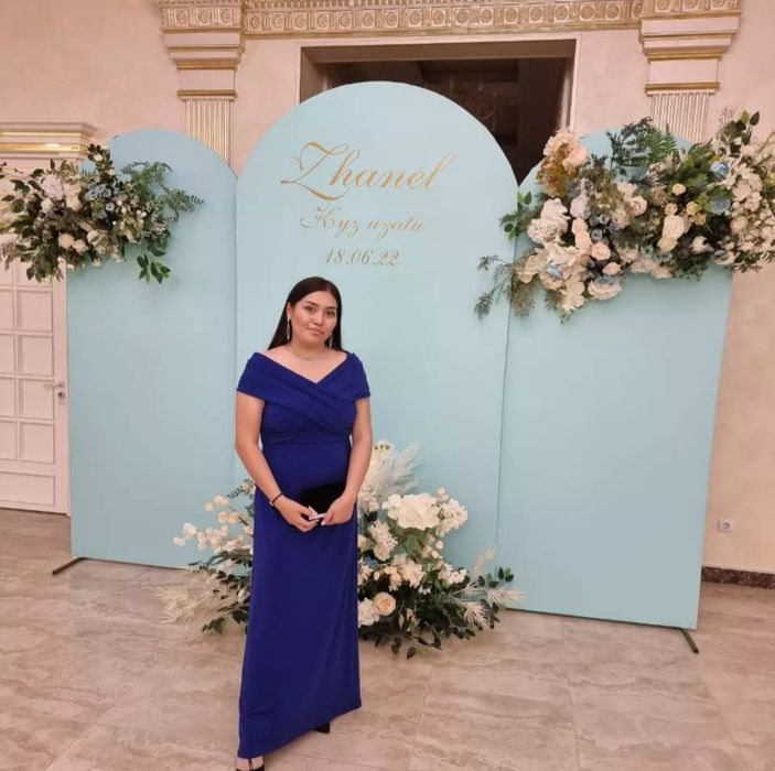 Вечернее платье  Синий цвет