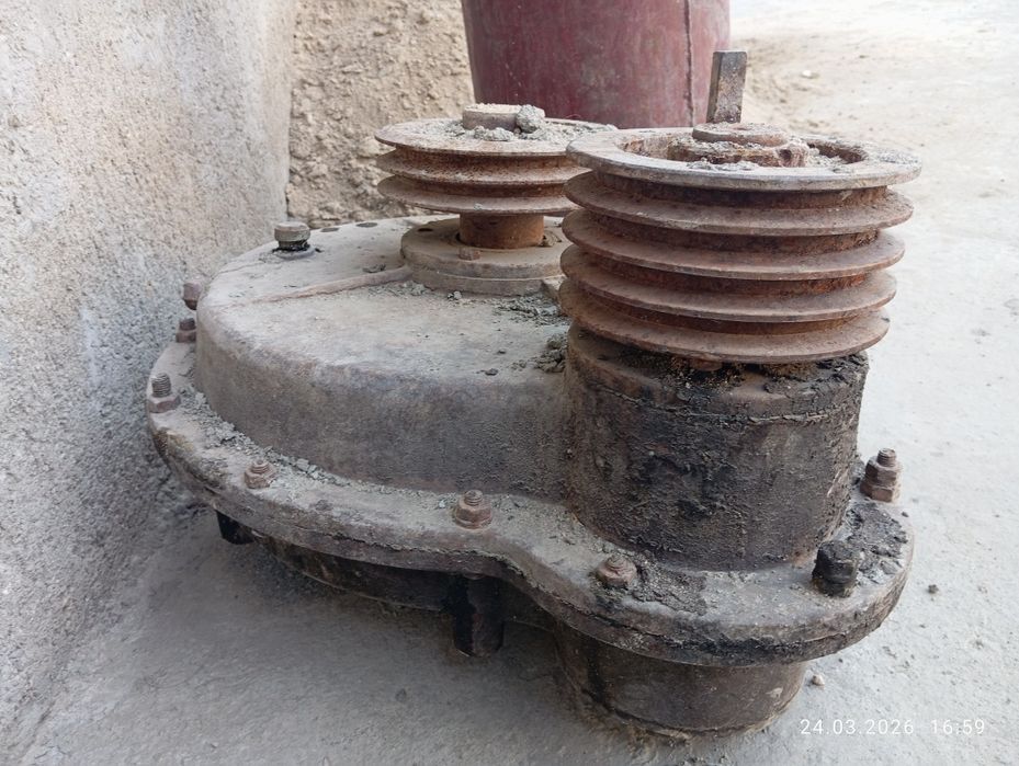 Тош тегирмон редуктори сотилади! 800 минг суи