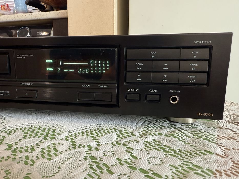 Onkyo DX-6700 CD player