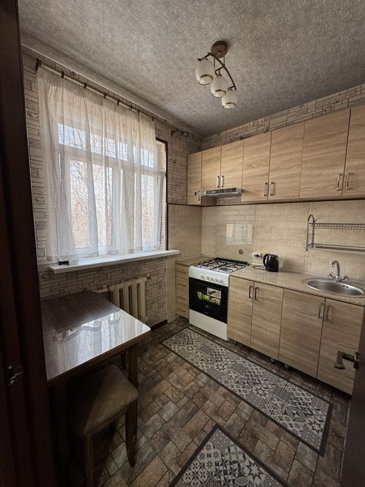 Сдаю 1 ком на Кадышева