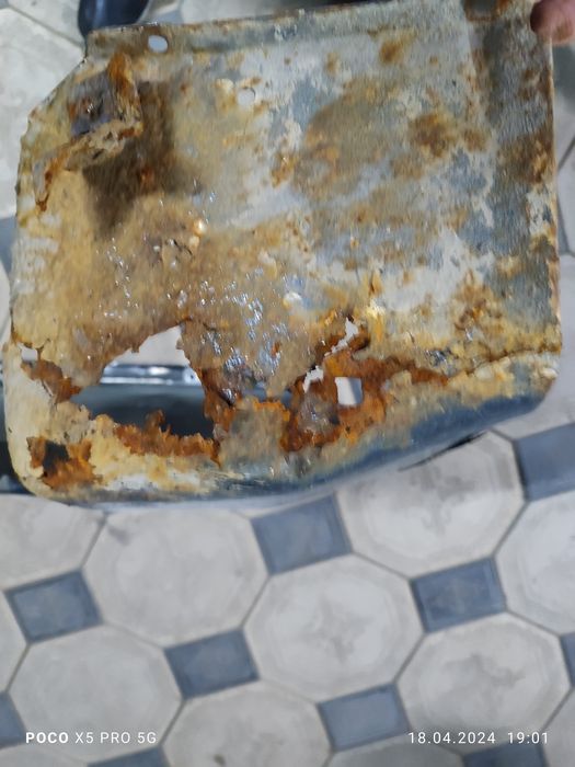 Крыло правое pagero 3