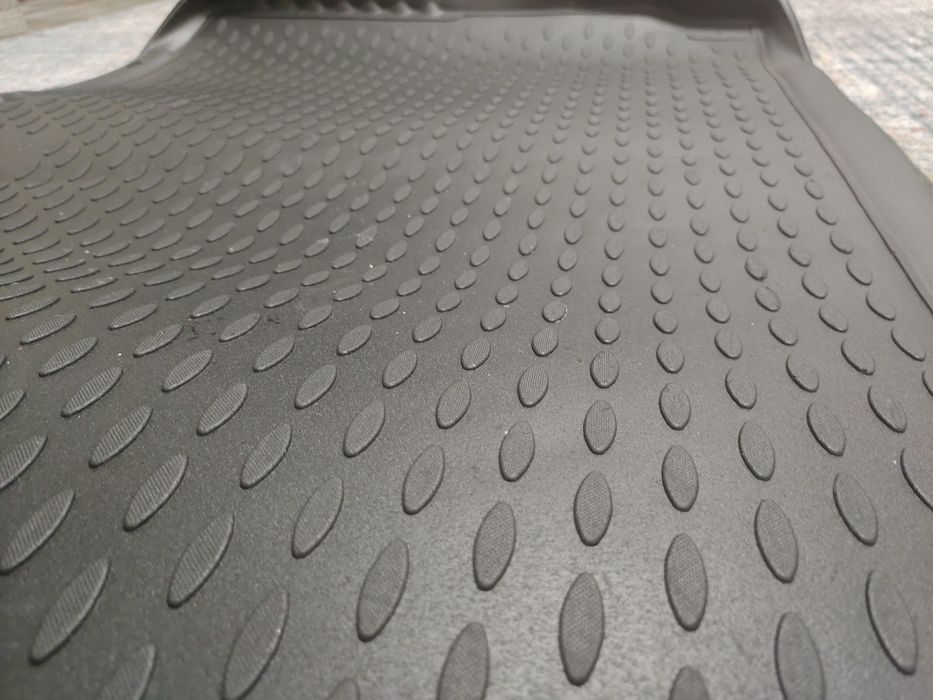 Полик для Nissan Qashqai