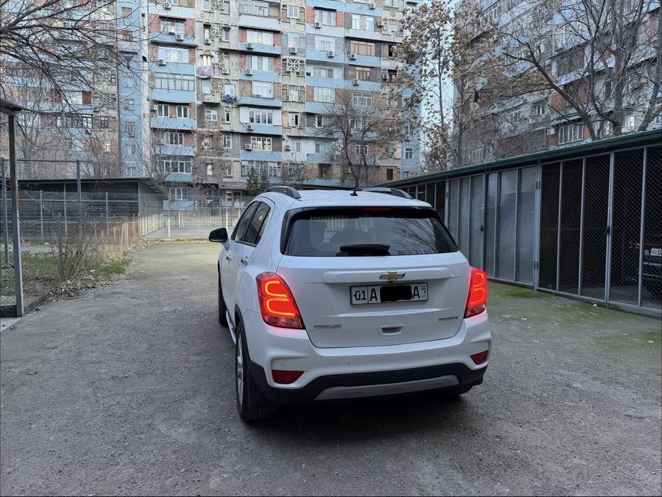 Продается свой Tracker 1 в хорошем состоянии