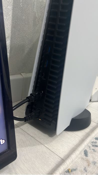 PlayStation 5 с 9 играми