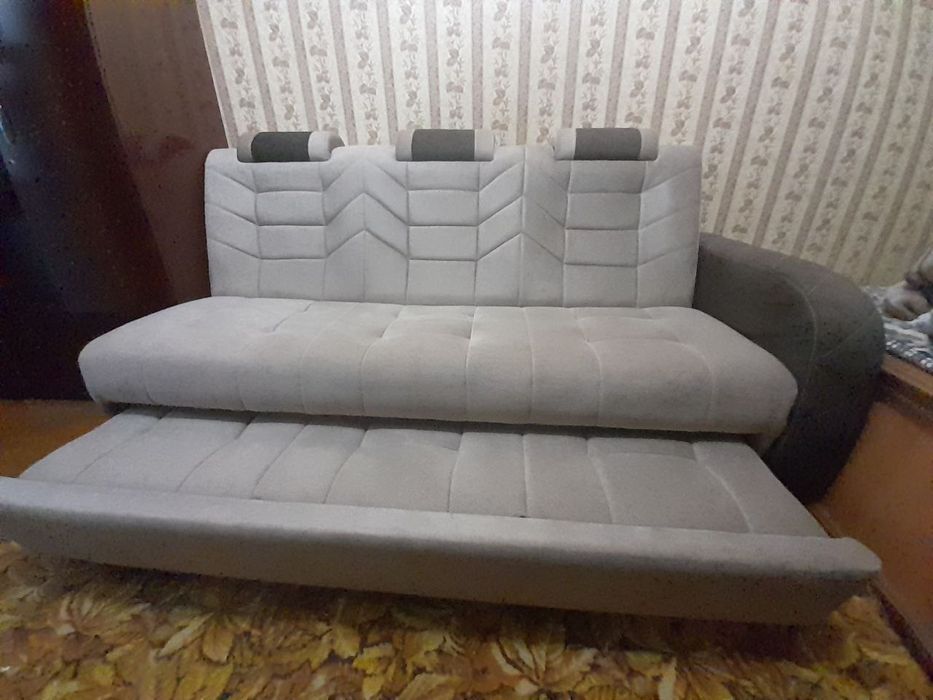 Продаётся 2кресла и диван