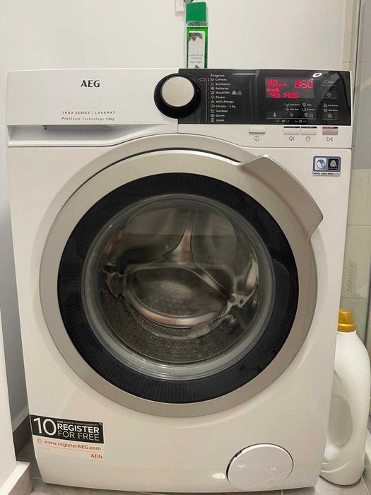 Masina de spalat rufe AEG L7FBE48S, 1400 RPM, 8 kg, Clasa A+++