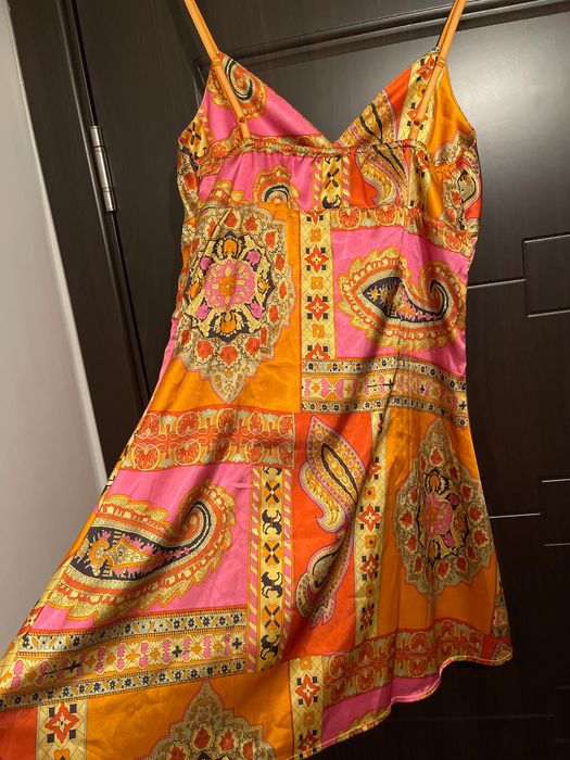 луксозна сатенена рокличка топ хит зa денем, вечер и плажни партита3в1