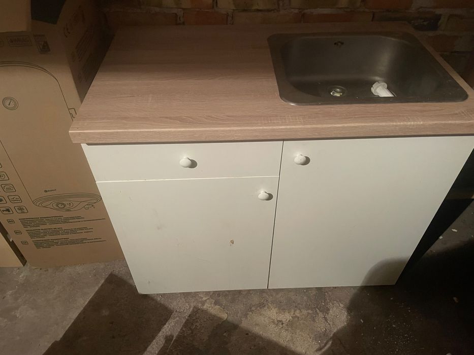 кухненски шкаф с мивка