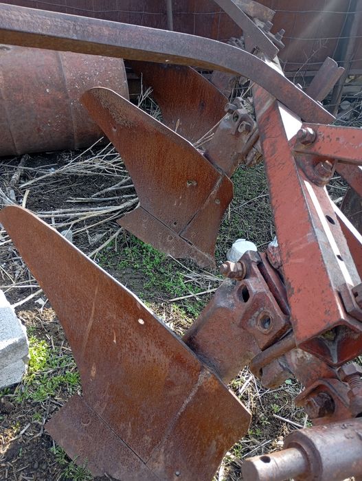 Плуг  старого образца