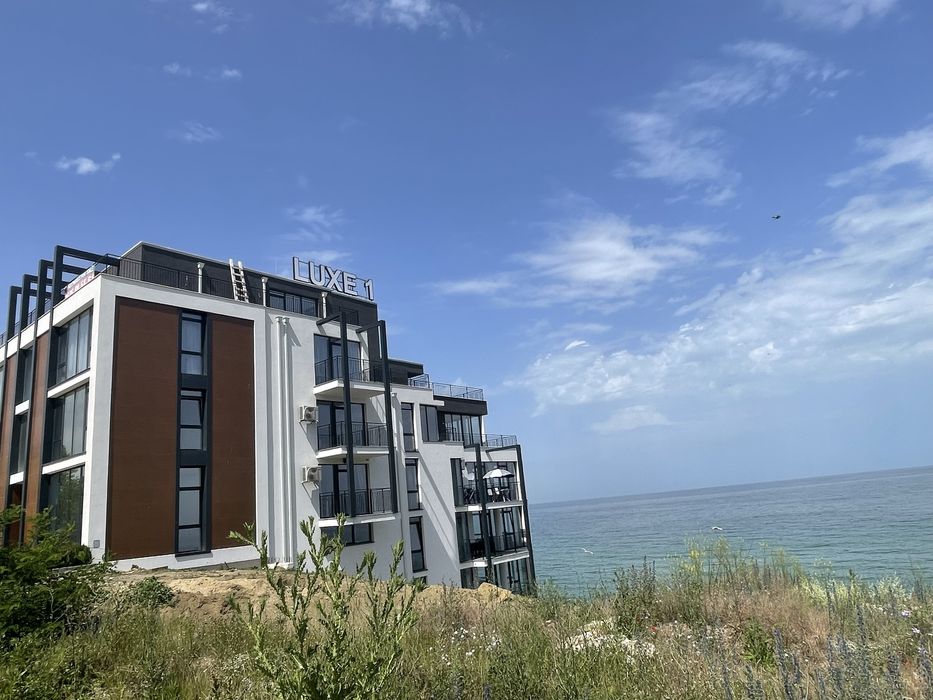 Продава се Двустаен апартамент в Обзор - 145 кв.м за 1700 €/кв.м - Снимка #1