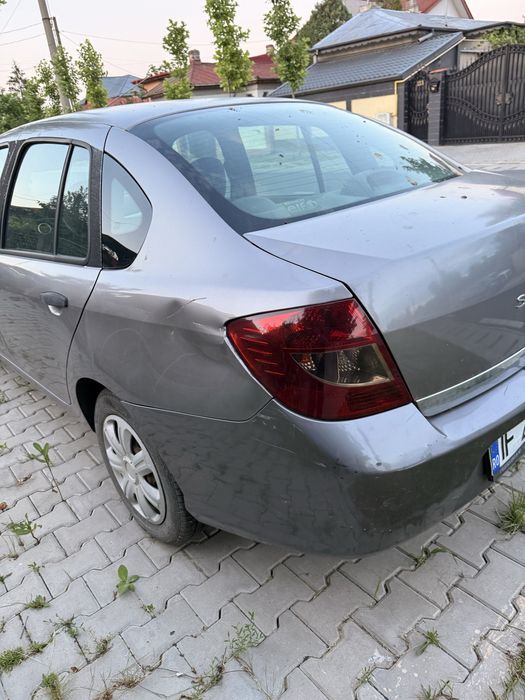 Renault Symbol 2009 1.4 16v