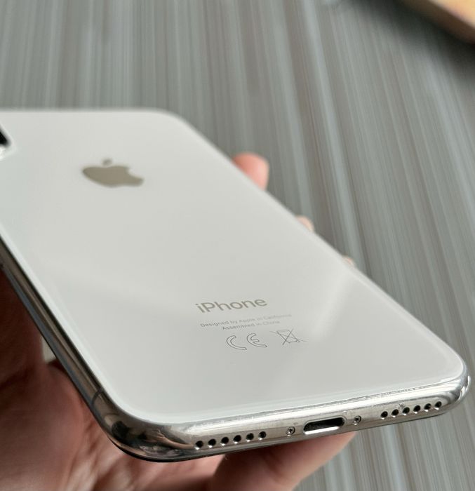 Айфон 10 plus в отличном состоянии