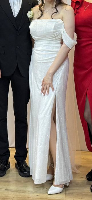 Платье (свадебное,на выпускной)