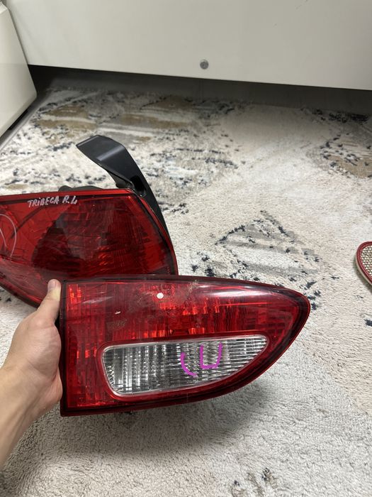 Фары задние левые субару трибека