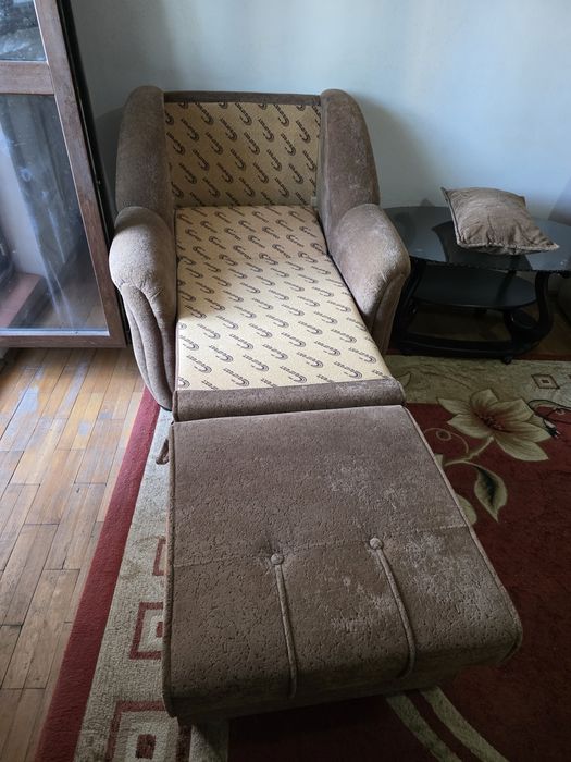 Canapea + 2 fotolii stare foarte buna 500 lei