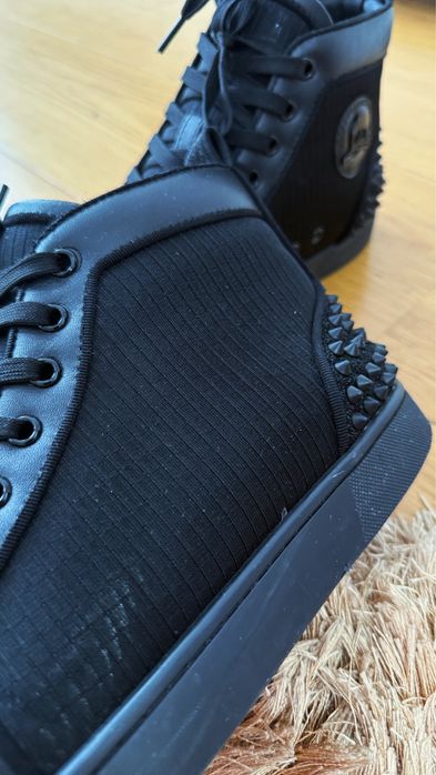 christian louboutin gheata