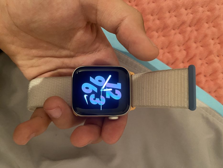 Apple watch se2 44 mm