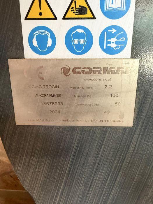 De vanzare utilaje profesionale pentru productia de mobila (stare foarte buna)