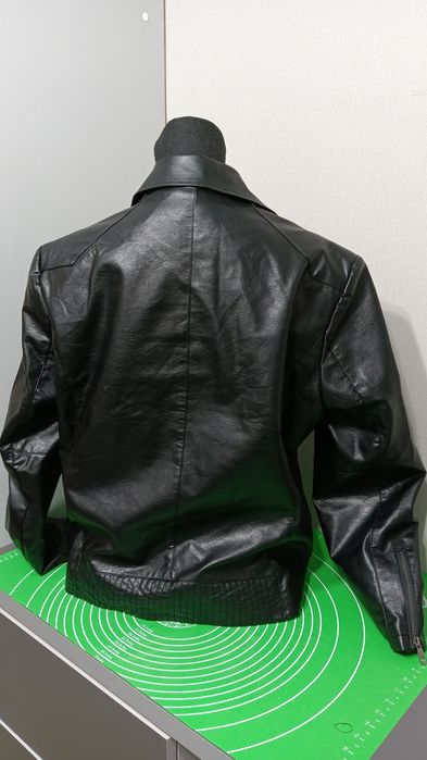 Мужская кожанная куртка