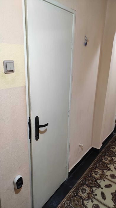 Вътрешни дървени врати 6 бр. от панелно жилище в ж.к. "Сторгозия"