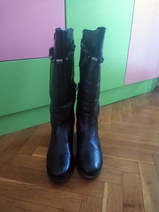 Дамски  боти и ботуши