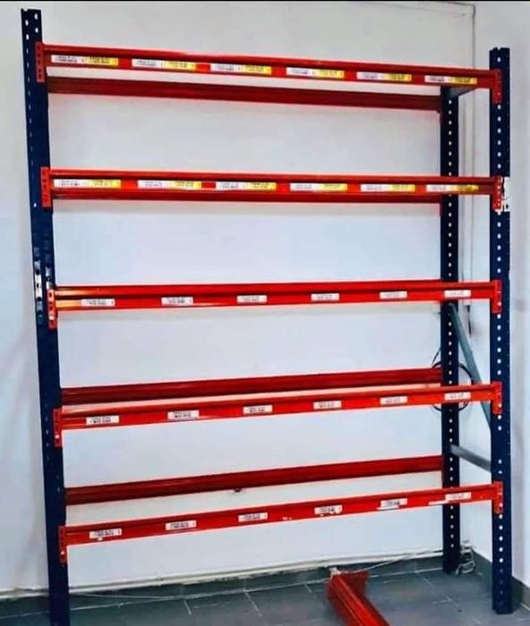 Rafturi metalice