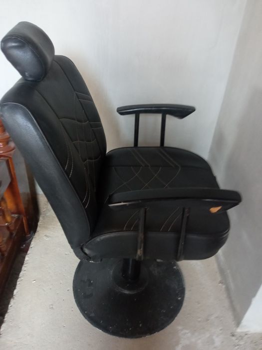 Кресло парикмахерская