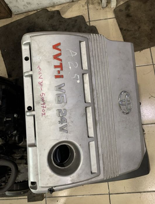 Декоративная крышка на двигатель