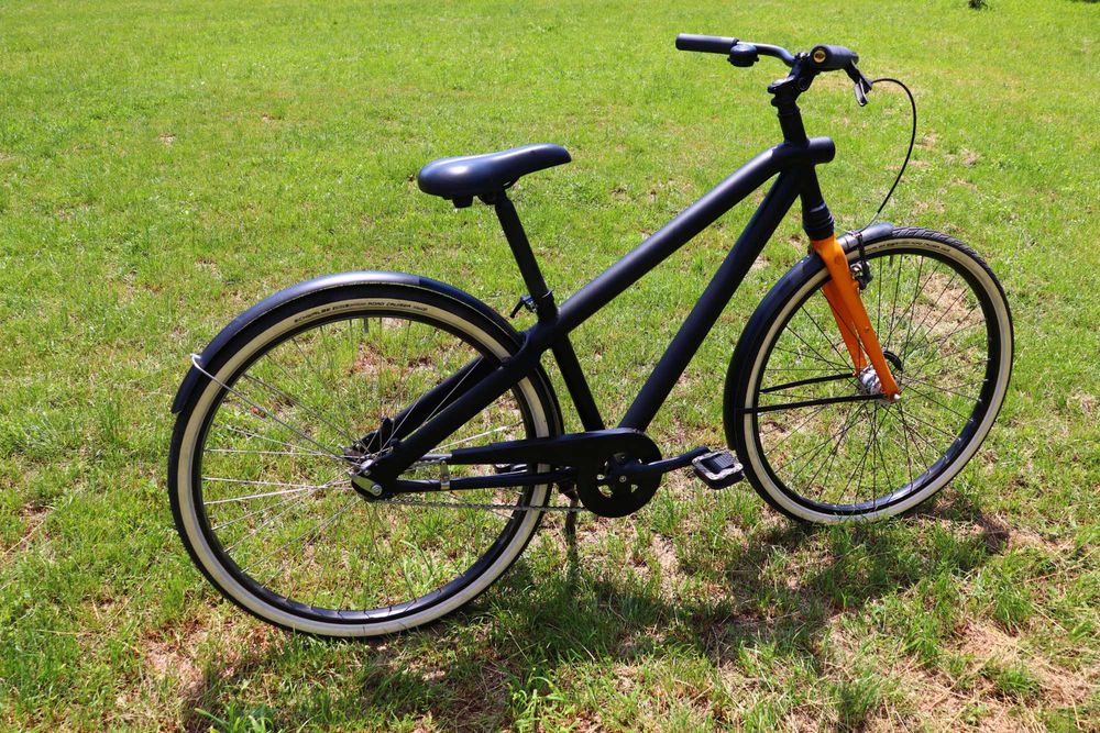Bicicletă oraș VanMoof F6 Custom, Neagră, Roți 28, Furcă Bontrager monoshock
