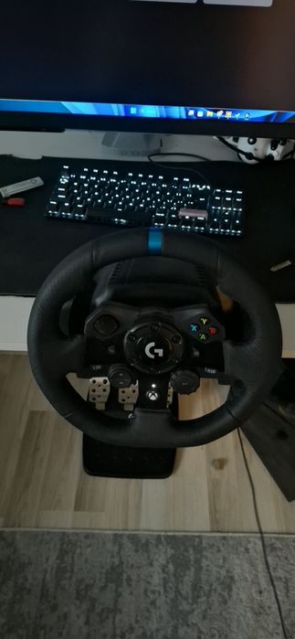 Gaming wheel Logitech g923