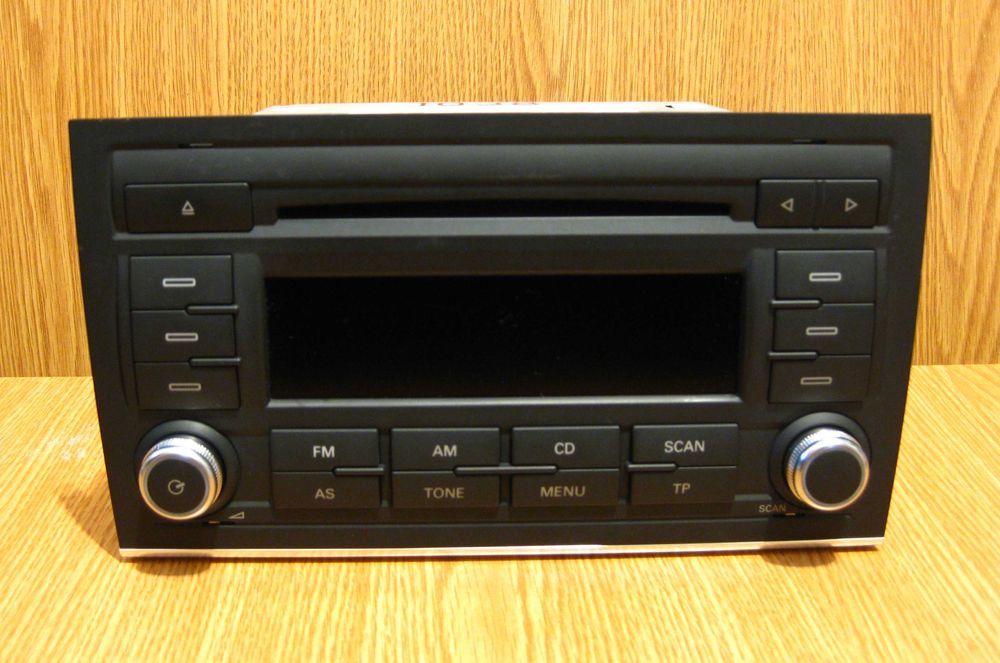 Radio CD MP3 player Concert II Plus Seat Exeo Audi A4 casetofon