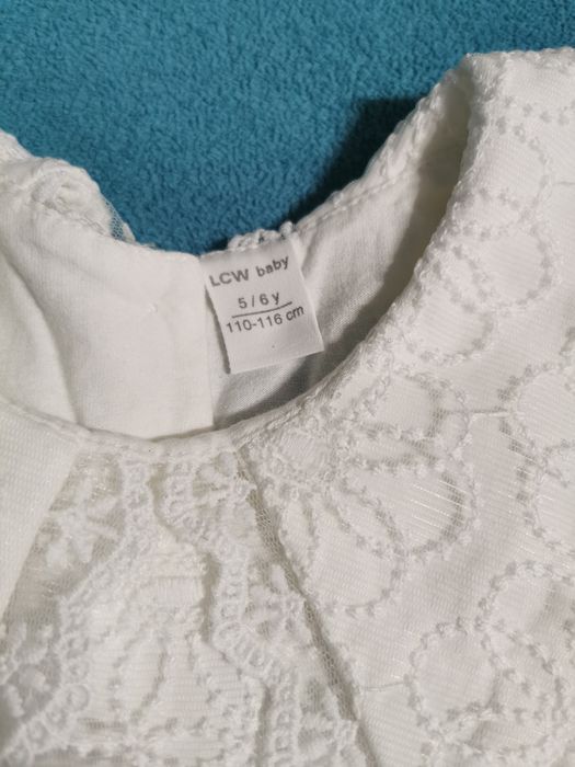 Rochie albă dantelă fetiță 5-6 ani (110-116 cm)