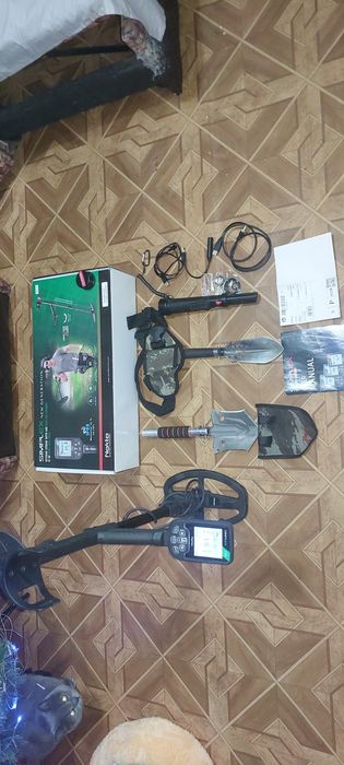 Металлоискатель плюс пинпоинтер.