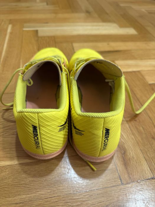Nike 43-маратонки за зала