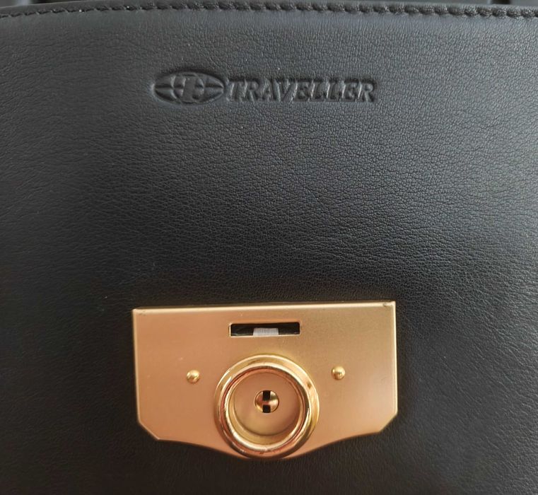 Borseta  piele  barbati  TRAVELLER  -  Noua