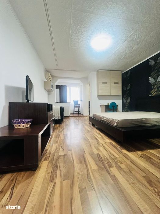 titan 4-5 miute metrou moderna libera