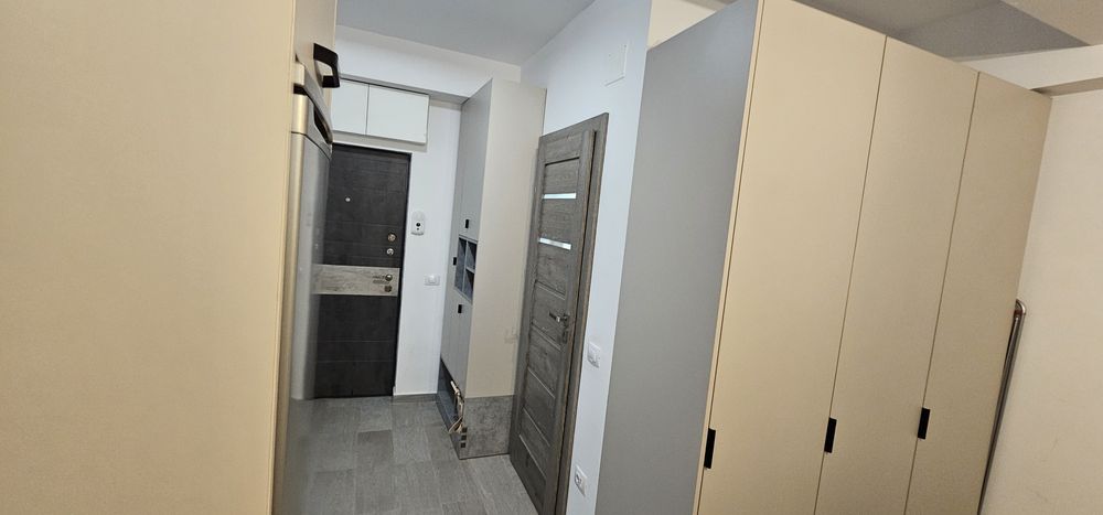 Inchiriez studio de lux zona Brazda lui Novac