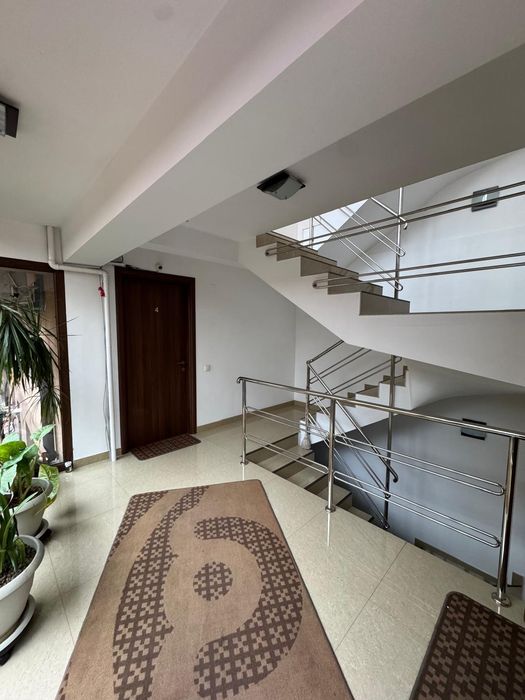Inchiriere spatii