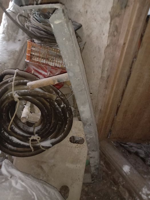 Продам бампера на ваз 2121