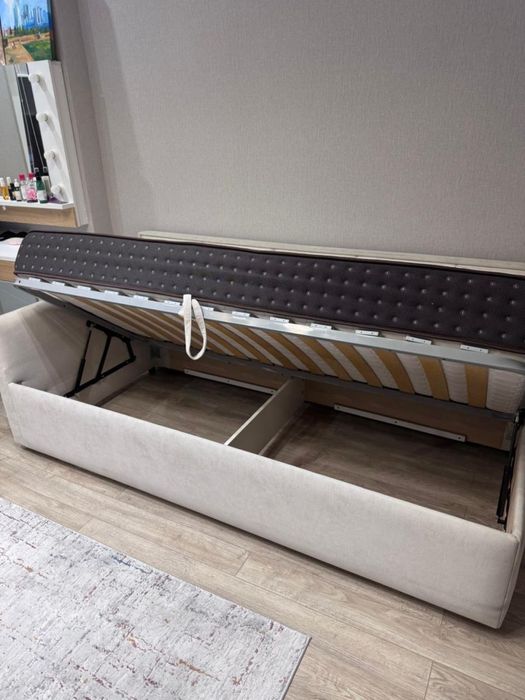 Кровать - диван. продам без матраса