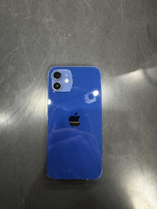 Айфон 12 , 64гб