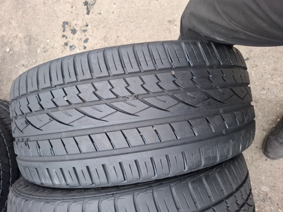 Vand 2 anvelope 265 40 21 continetal de vara bune