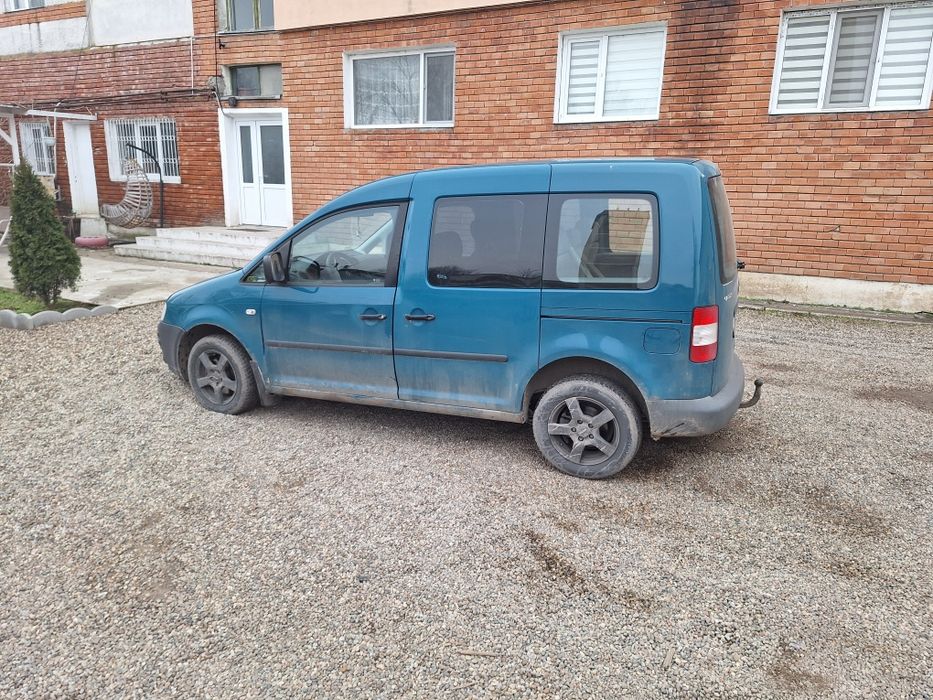 Vând Volkswagen caddy