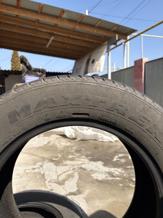 Продам шины maxtrek