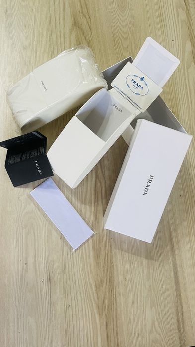 Футляр для очков. Көзілдірік қорабы.