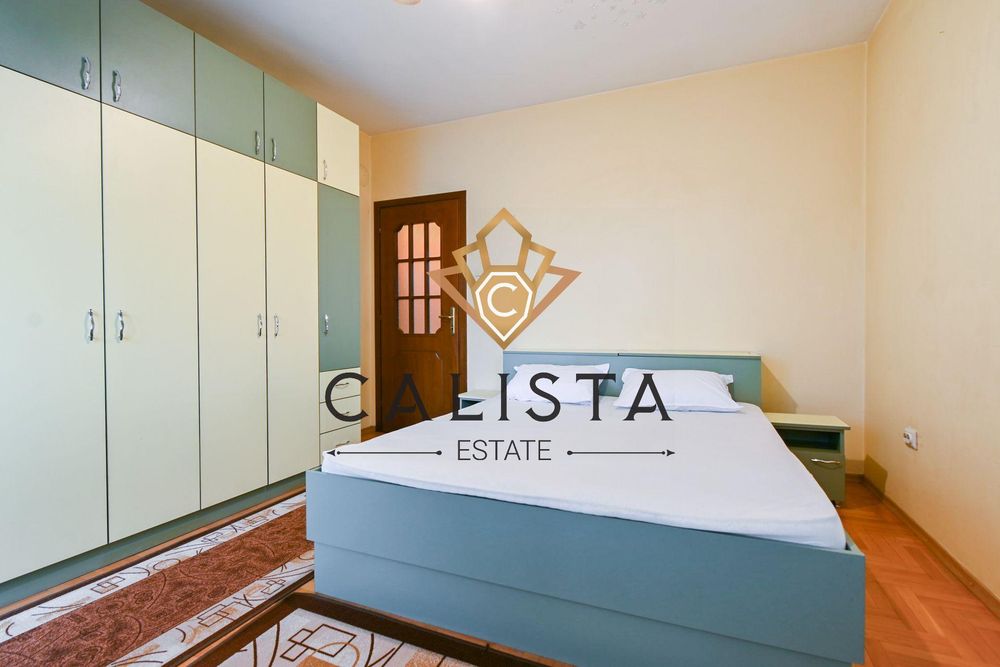 Дава се под наем Етаж от къща в София, Модерно предградие - 300 кв.м за 699 € - Снимка #3