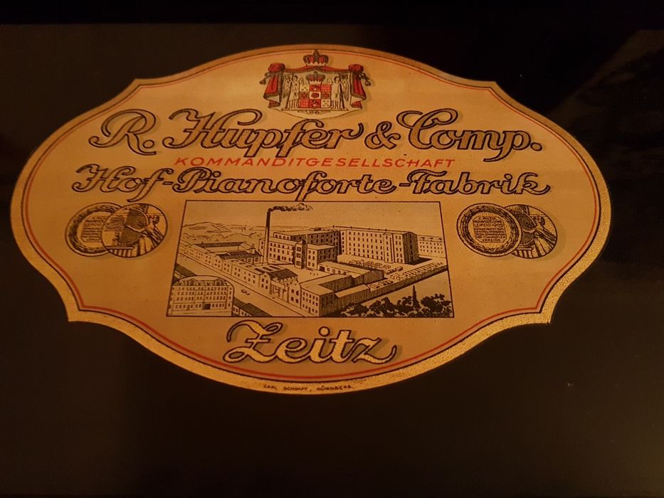 HUPFER, ALBERT FABIAN, Bernburg. Раритетное немецкое пианино.