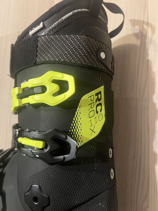 Set Fischer: skiuri RC4 cu clapari RC Pro110x si bete Ulimited